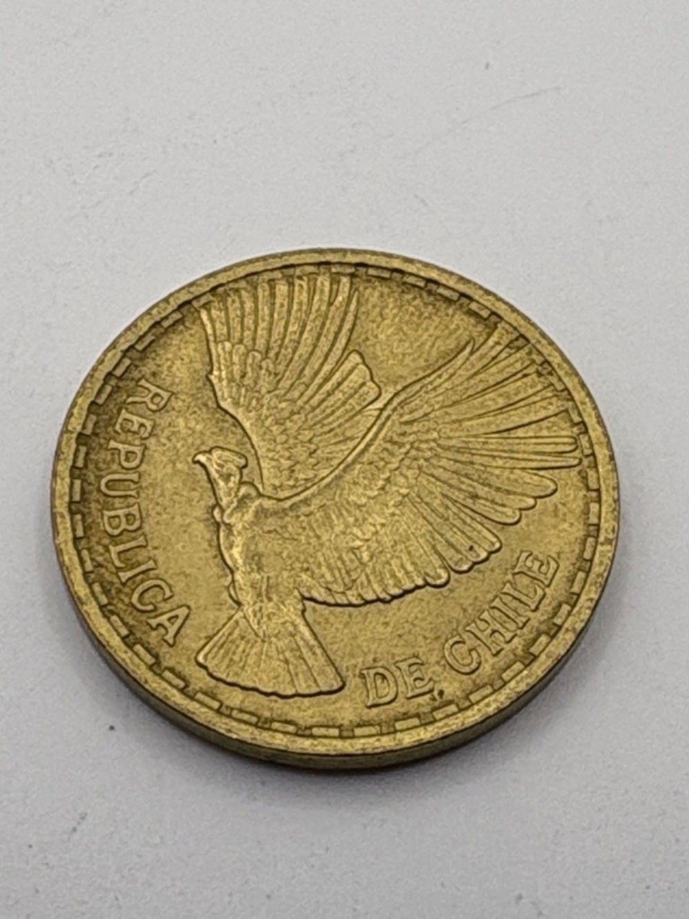 Republica de Chile Gold Coin 1970 Bird Collectible 56 years old Vintage
